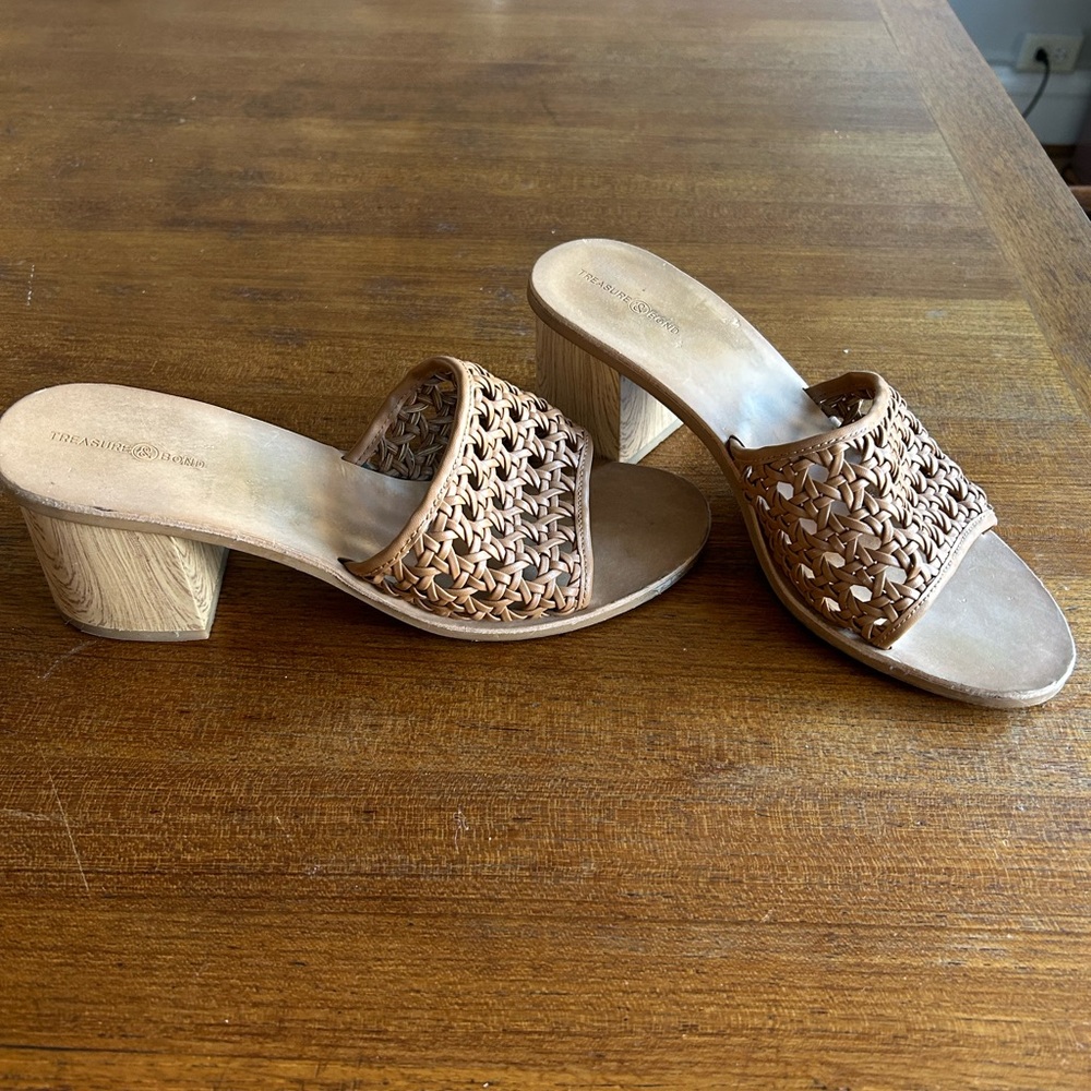 Treasure & Bond Heeled Sandal